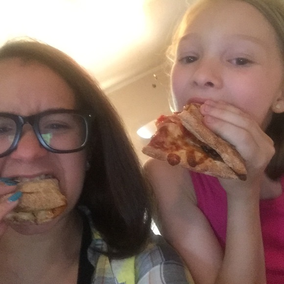 Meet your Posher, Ashley brooke - Picture 6 of 7